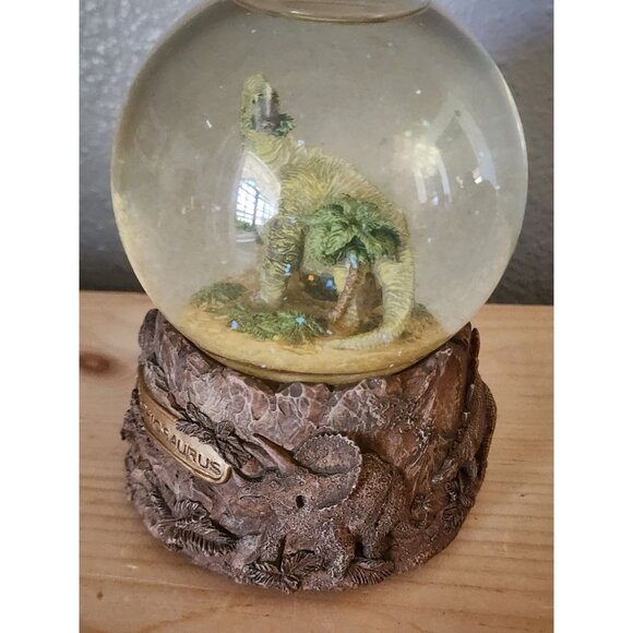Brachiosaurus Dinosaur Snow Globe The San Francisco Music Box Company - Picture 7 of 12